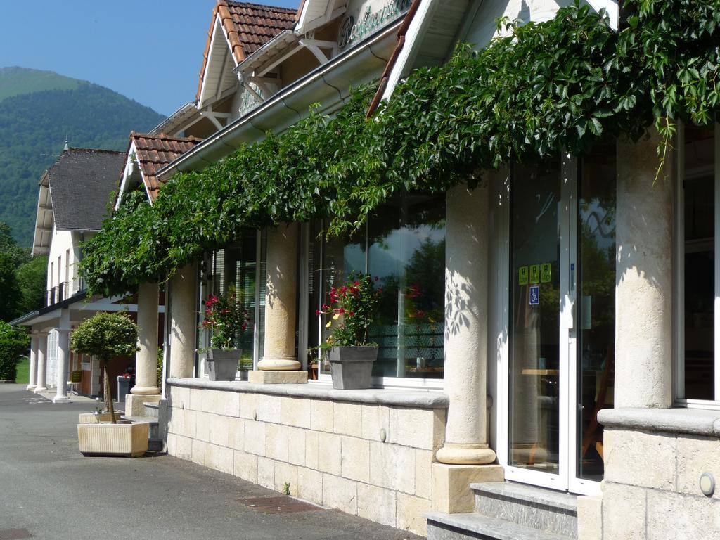 Logis Hotel L'Ayguelade Bielle Exteriér fotografie