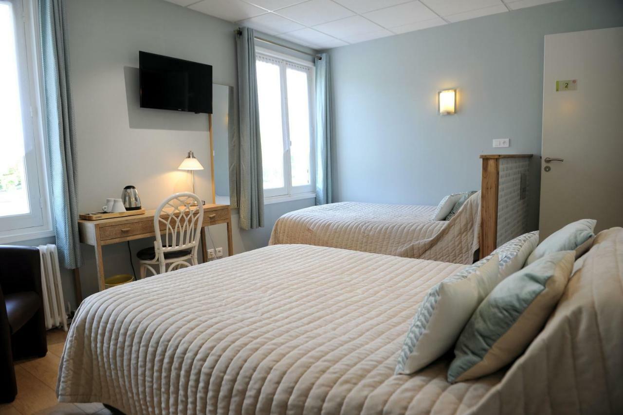 Logis Hotel L'Ayguelade Bielle Exteriér fotografie